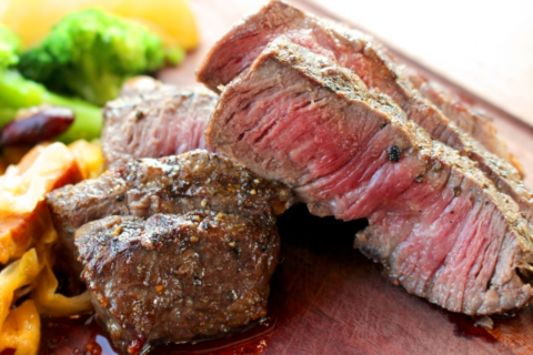 家事ヤロウ ローストビーフの作り方を紹介 魚焼きグリルレシピ ふくまるアウトスタンディング